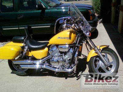 1996 Honda Magna VF750C photo